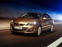 Opel Astra J / седан