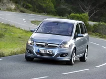 Opel Zafira B  / рестайлинг